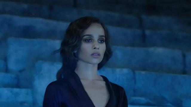 安妮海瑟薇自毁形象扮演邪恶女巫(比安妮海瑟薇更还原)(26)