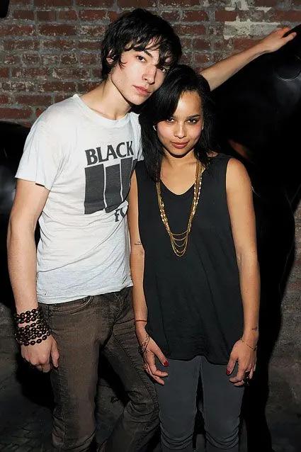 安妮海瑟薇自毁形象扮演邪恶女巫(比安妮海瑟薇更还原)(33)