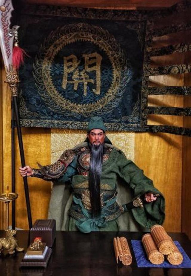 关羽的墓在哪里发现的（关羽墓里竟是4根铁链悬挂的古棺）(30)