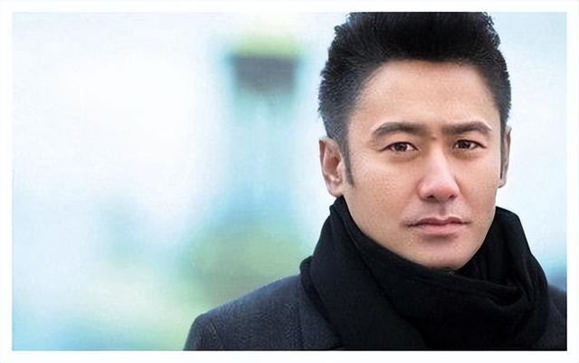 34岁吴秀波现状（54岁吴秀波须发皆白）(6)