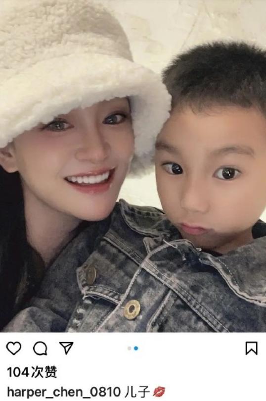 34岁吴秀波现状（54岁吴秀波须发皆白）(21)