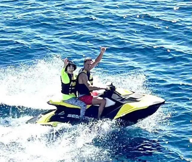 靳羽西今年几岁（从150美元到亿万身家）(40)