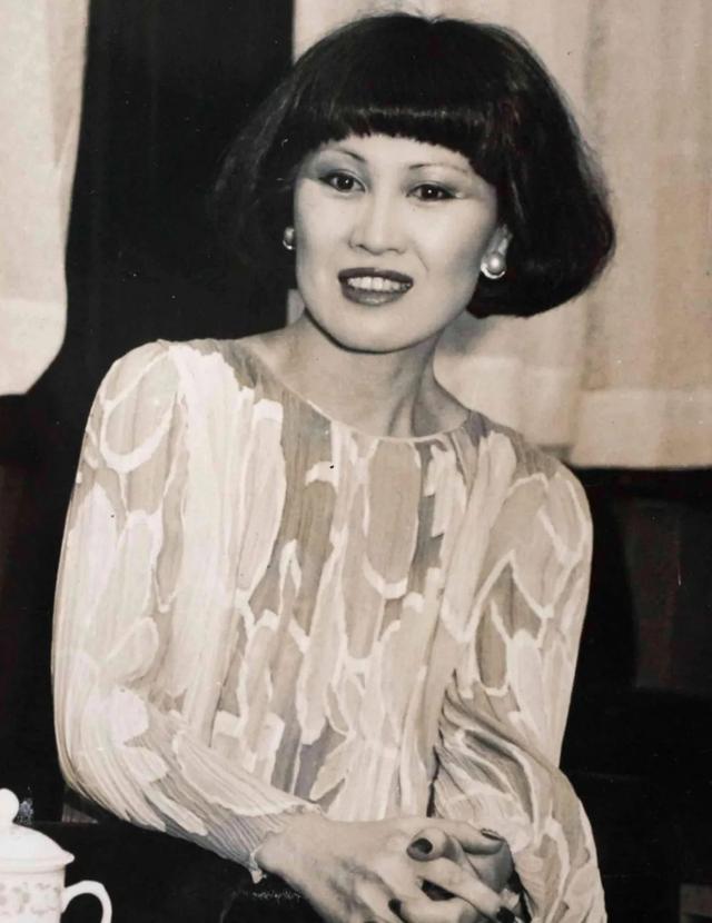 靳羽西今年几岁（从150美元到亿万身家）(12)