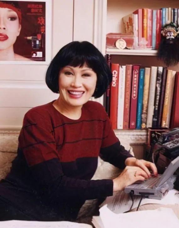 靳羽西今年几岁（从150美元到亿万身家）(7)