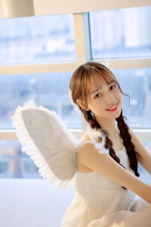 秦牛正威和吴亦凡到底怎么回事?秦牛正威承认是吴亦凡女朋友(5)