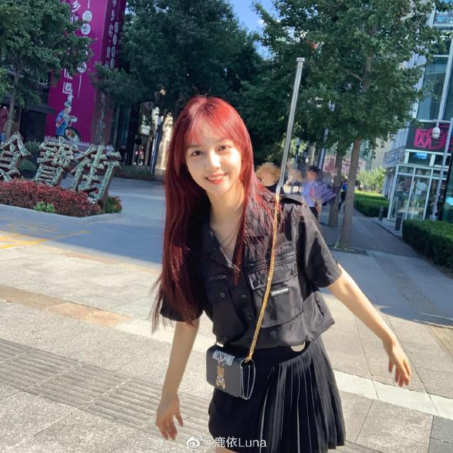 秦牛正威和吴亦凡到底怎么回事?秦牛正威承认是吴亦凡女朋友(4)