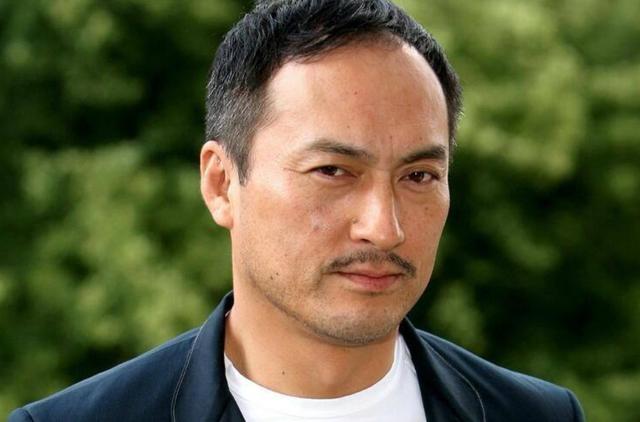 东出昌大离婚后首现身（东出昌大出轨年轻女演员实锤）(14)