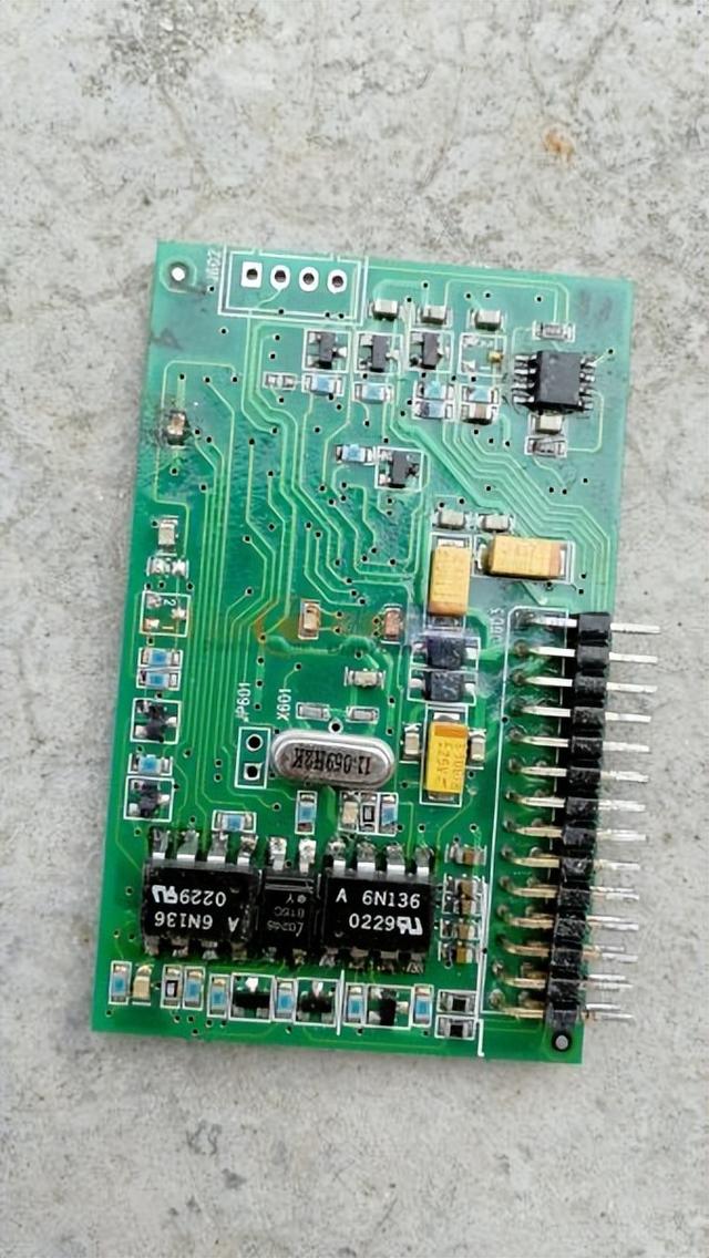 艾默生12v电源什么规格（艾默生HD4825-3拆解与研究）(10)