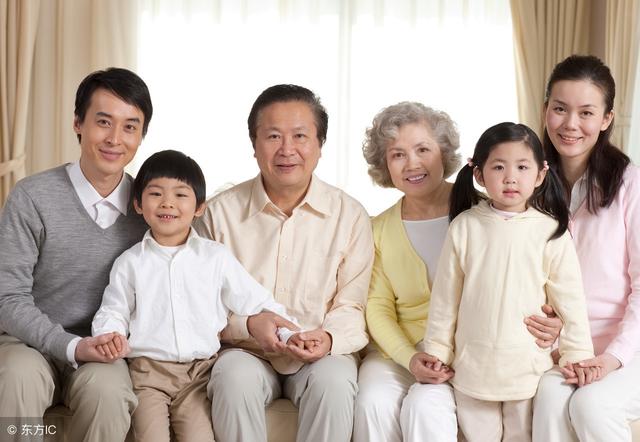 全家福摄影怎么拍细节更重要(教你几个拍全家福的秘诀)(3)