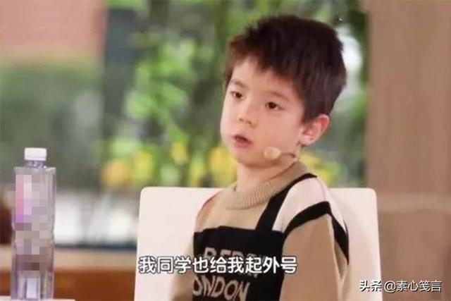 结婚登记证书上的婚姻状况(90后夫妻结婚证火了)(7)