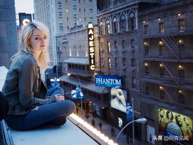 艾玛斯通学石头姐（盘点石头姐艾玛）(7)