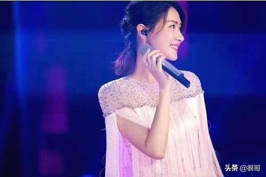 万茜参加舞林大会是哪一年(新世界中演员才艺比拼)(6)