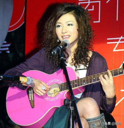 万茜参加舞林大会是哪一年(新世界中演员才艺比拼)(5)