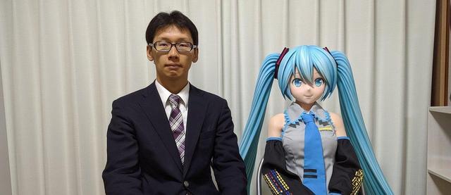 日本宅男和初音未来（日本宅男花200万娶虚拟偶像初音未来）(6)