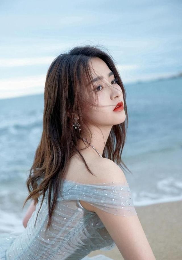 金子涵个人资料大全(金子涵肤白貌美妥妥的气质女神)