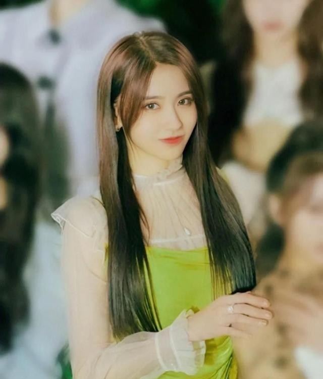 金子涵个人资料大全(金子涵肤白貌美妥妥的气质女神)