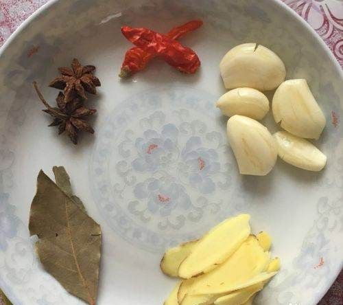 煮猪蹄怎么煮好吃,煮猪蹄怎么煮好吃窍门图4