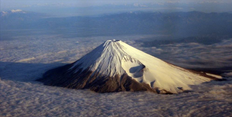 富士山是死火山还是活火山