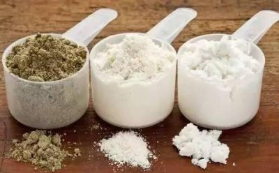 ​乳清卵白粉成天吃反复，1-3次为宜（吃多了诱发心脏病）