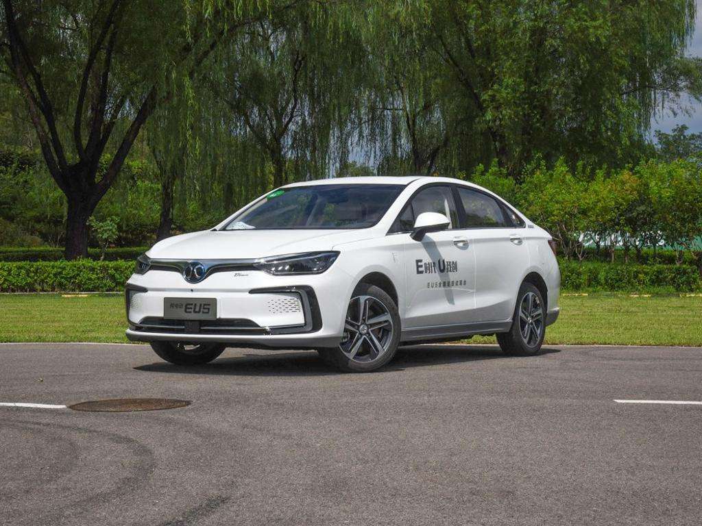 最适合跑网约车的新能源车型(适合跑滴滴的新能源车型推荐)(图4) 最适合跑网约车的新能源车型(适合跑滴滴的新能源车型推荐)(图4)