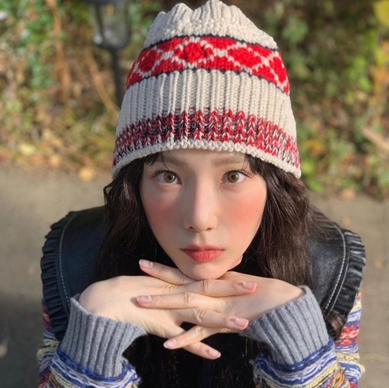 少女时代成员介绍（少女时代金泰妍发9人封面）