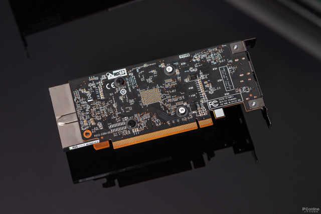 蓝宝石2G显卡(1080P游戏入门小卡蓝宝石RX)(29)