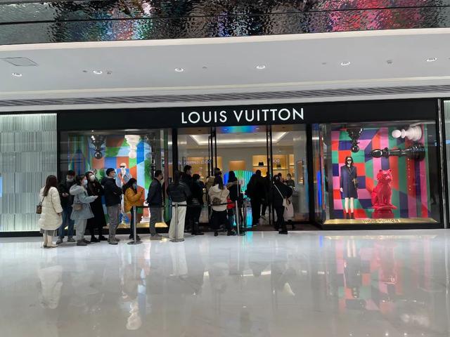 武商mall三家购物中心(凭什么稳坐华中第一把交椅)(14)