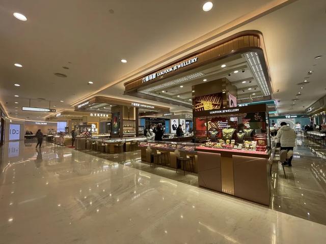 武商mall三家购物中心(凭什么稳坐华中第一把交椅)(19)