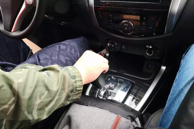 20万元的预算买什么硬派越野车(2.5L7AT卖20万的硬派越野)(40)