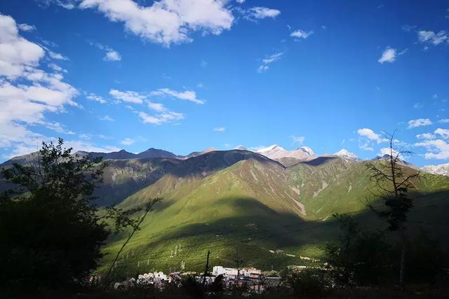 20万元的预算买什么硬派越野车(2.5L7AT卖20万的硬派越野)(22)