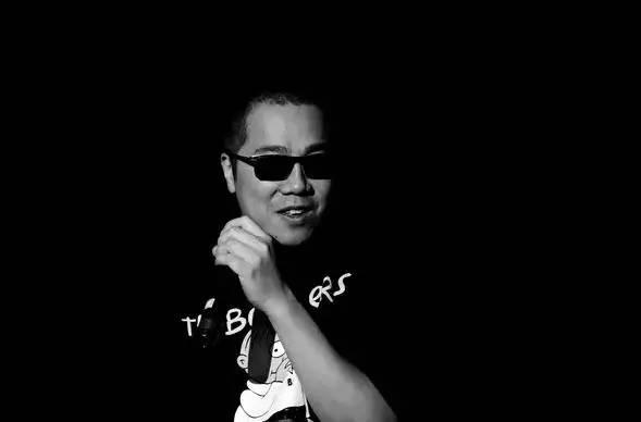 彭浩翔最新采访（我们熟悉的那个彭浩翔和他的港式爱情故事回来了）(5)