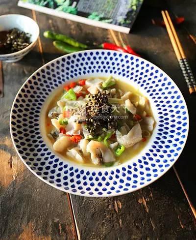 鲈鱼最好吃的10种做法（你绝对没试过的31款鲈鱼做法）(1)