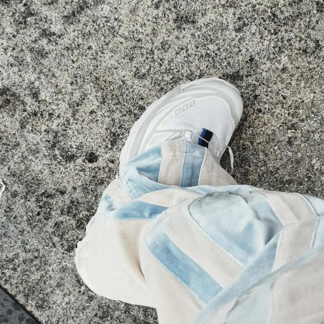 安踏官方休闲鞋(越野鞋变明星网红新宠)(11)