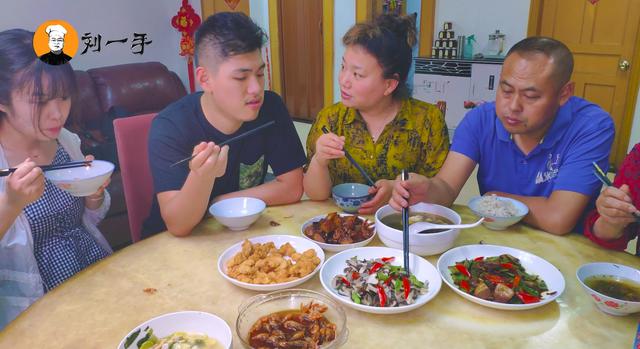 炒菌菇最好吃的做法大全（爱吃菌菇的快收藏）(7)