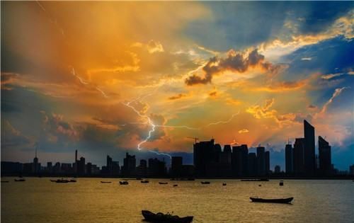 冬天打雷是什么征兆,冬天打雷打闪是什么征兆图1