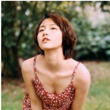 适合方脸的发型 短发（10款适合方脸的短发发型）(4)