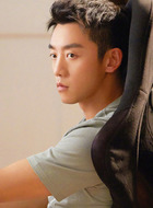 于天(郑恺饰演)