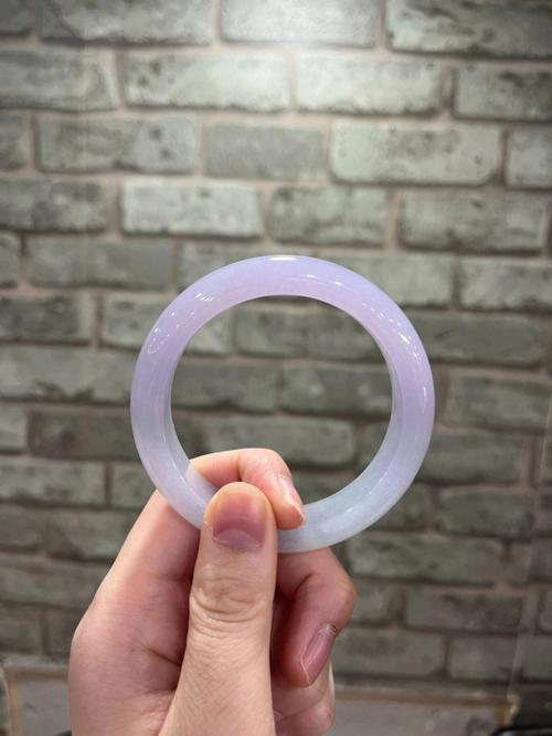 紫罗兰翡翠（紫罗兰翡翠的简单介绍）