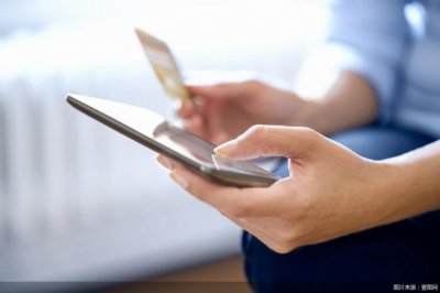 ​不加“碎屏险”买不到！华为 Mate 60 “捆绑”保险被吐槽，究竟咋回事？