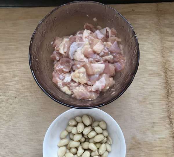 传统名菜宫保鸡丁,宫保鸡丁什么菜系图4