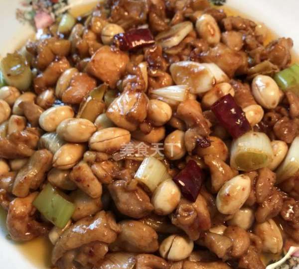 传统名菜宫保鸡丁,宫保鸡丁什么菜系图10