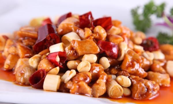 传统名菜宫保鸡丁,宫保鸡丁什么菜系图11