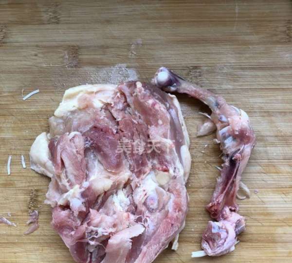 传统名菜宫保鸡丁,宫保鸡丁什么菜系图3