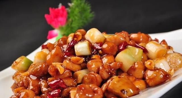 宫保鸡丁什么菜系
