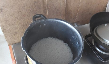 高压锅煮饭一般几分钟,高压锅煮饭要几分钟才能熟吹几钟图8