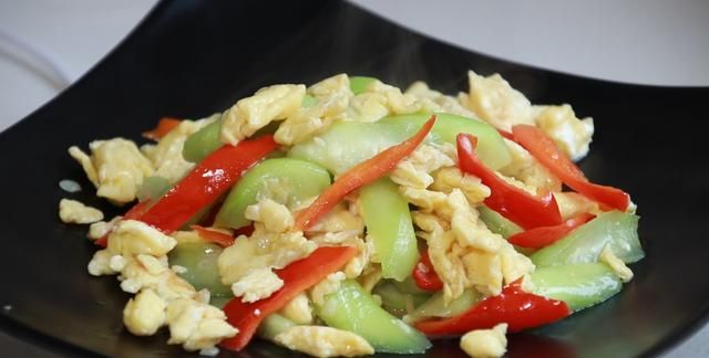 丝瓜可以和鸡蛋一起吃吗，丝瓜可以和鸡蛋一起烧？图3