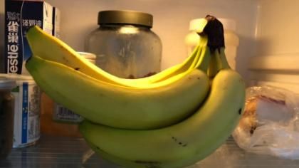 香蕉能放冰箱吗 香蕉剥皮冷冻保存