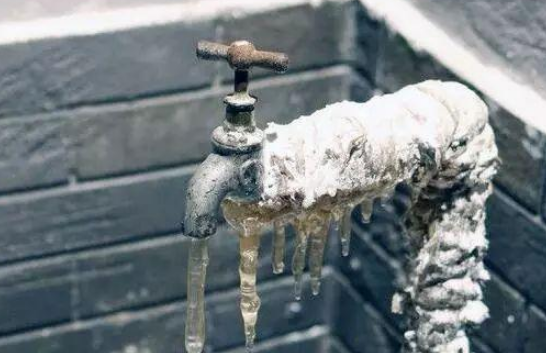 室内水龙头冻了怎么办,水龙头被冻住了怎么办图2