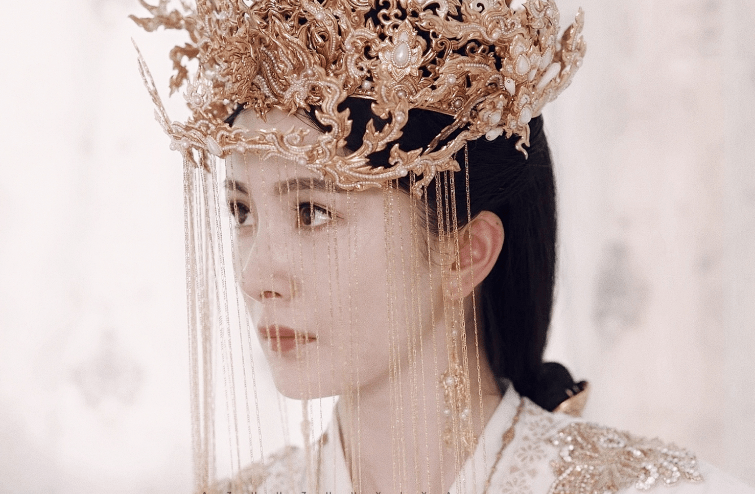 蒋欣的麒麟臂,宋佳的法令纹,打了多少“花瓶”女星的脸