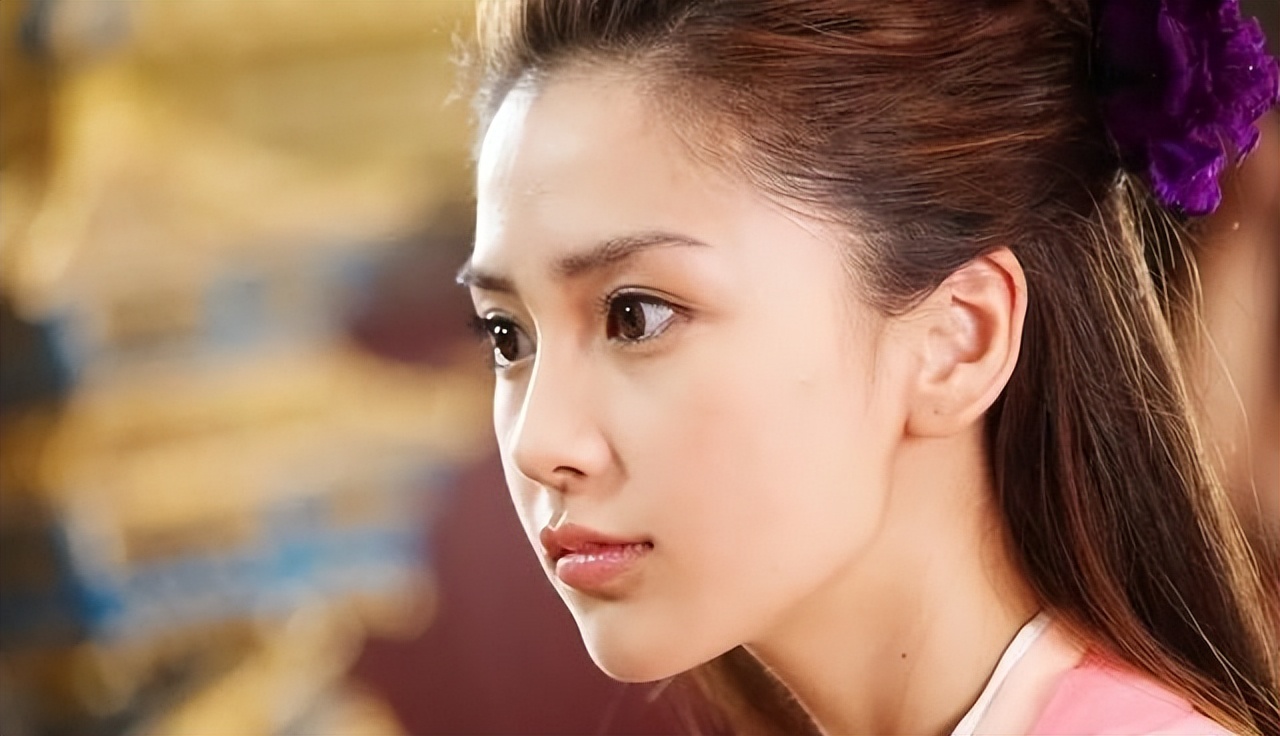 蒋欣的麒麟臂,宋佳的法令纹,打了多少“花瓶”女星的脸